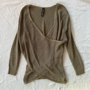 Design Lab Lord & Taylor Surplice V-neck Wrap Front Knit Sweater in Tan Small